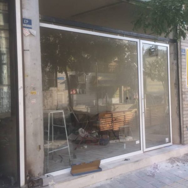 نصب درب شیشه ای