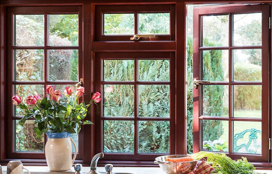 تولید و نصب پنجره دوجداره لمینت طرح چوب UPVC تهران